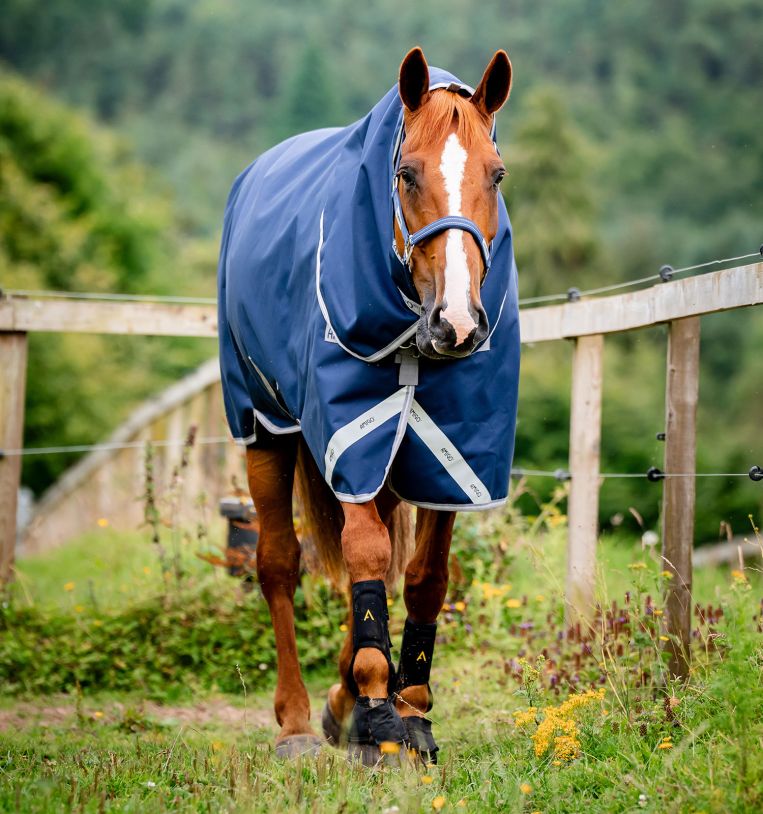 Amigo® Bravo 12 Plus Turnout (400g Heavy)